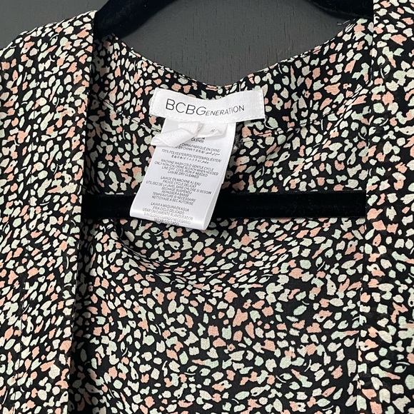 BCBGeneration Floral Cropped Chiffon Kimono - Size Small - Picture 2 of 5